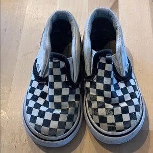 Toddler checkerboard vans size 6